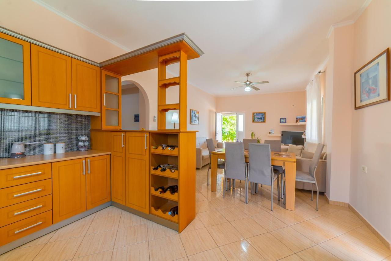 Dajana Apartments คซามิล ภายนอก รูปภาพ
